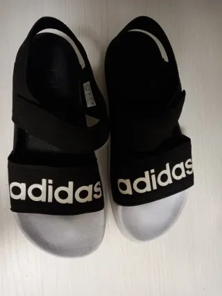 Sandali Adidas Donna Neri e Bianchi