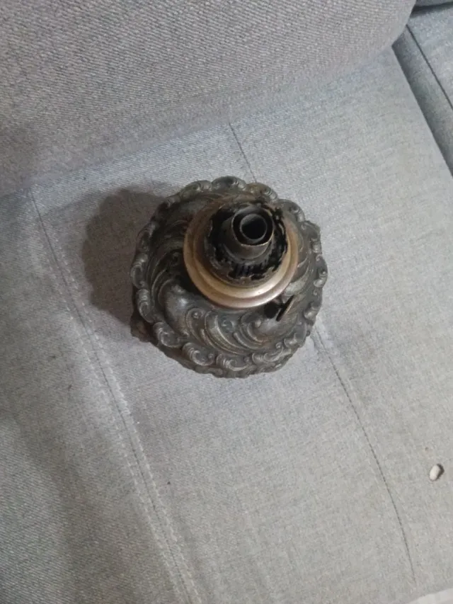 Lampara antigua de aceite decorativa