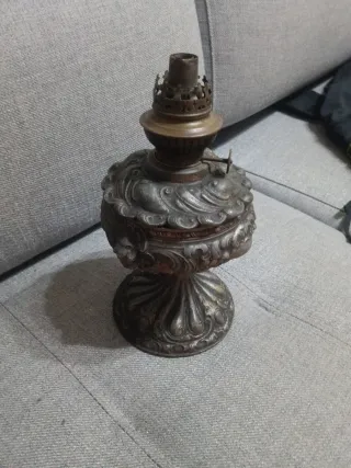 Lampara antigua de aceite decorativa