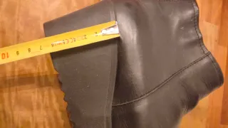 Botines de piel negros