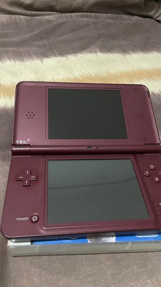 Nintendo DS XL Roja + Rayman Raving Rabbids TV Par