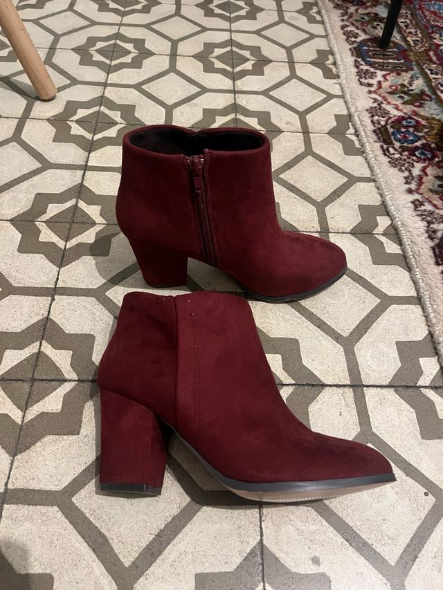 Botines rojos. para pie 38