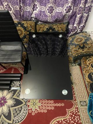 Mesa de cristal negra