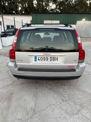 Volvo V70 D5