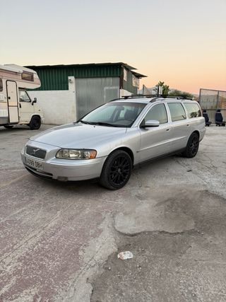 Volvo V70 D5