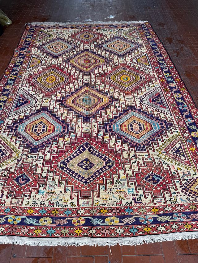 Tappeto Persiano Annodato a Mano in Seta