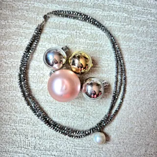 Gargantilla Perla Mallorca y Hematitas