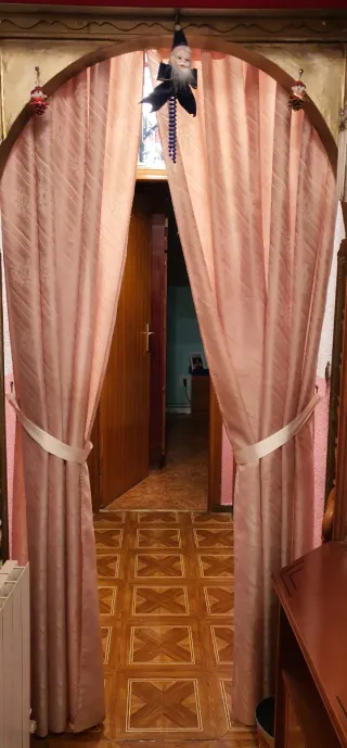 Cortina da corridoio rosa e marrone