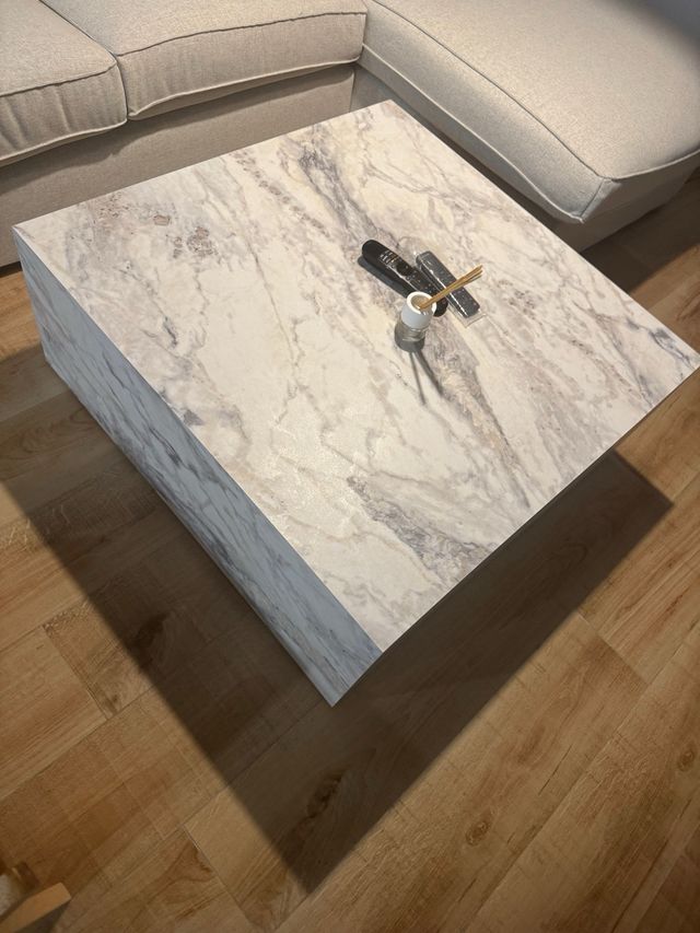 Mesa centro efecto mármol Kalune Design