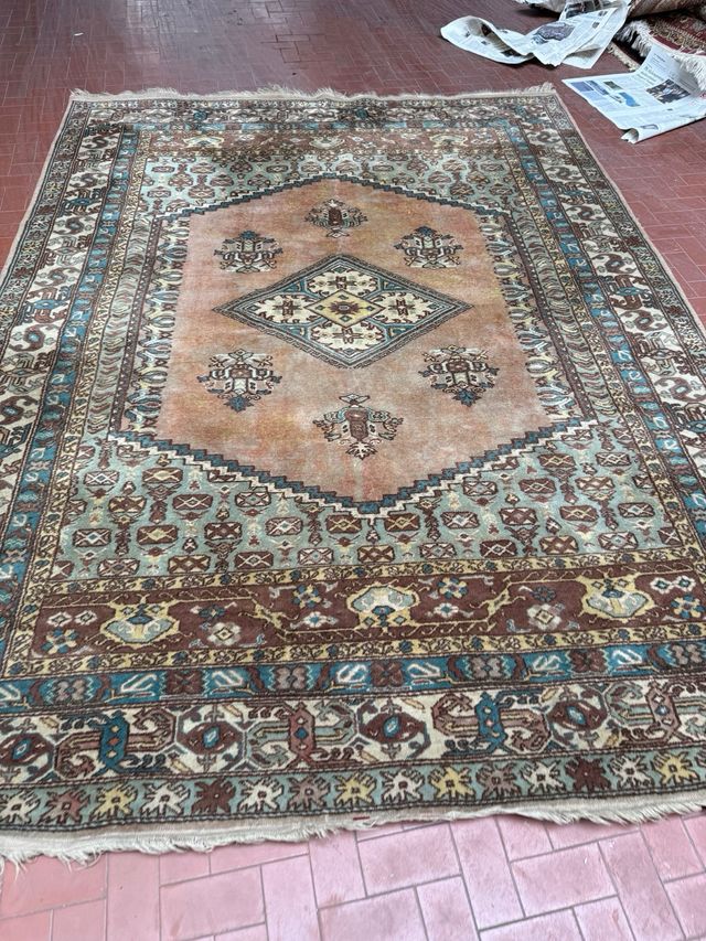 Tappeto Turco Annodato a Mano in Lana