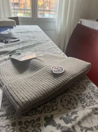 Cappello Mon lana invernale grigio nuovo