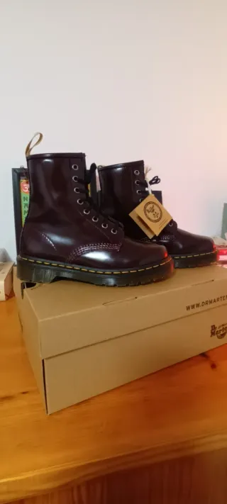 Botas Dr. Martens Rojas Veganas
