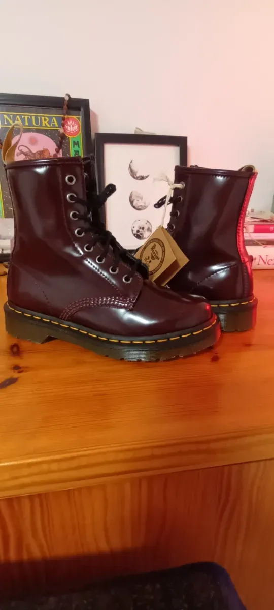 Botas Dr. Martens Rojas Veganas