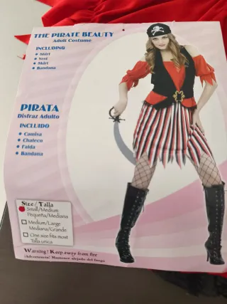 Disfraces piratas (hombre y mujer)