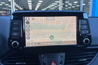 Hyundai i30   1.0 TGDI Tecno Fastback