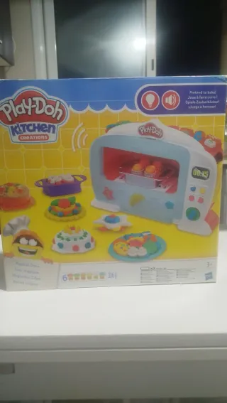 Horno Play-Doh con Sonido y Luz
