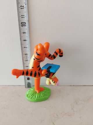 Tigro Disney con cappello laurea