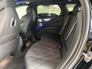 BMW XM XM 480 kW (653 CV)