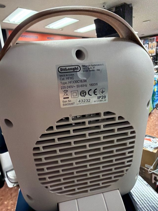 Calefactor Cerámico DeLonghi HFX30c18.IW