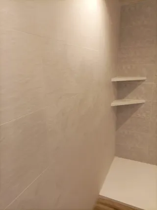 Servicio de albañiles reformas en general,