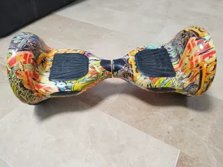 Hoverboard con diseño graffiti... Batería jodida