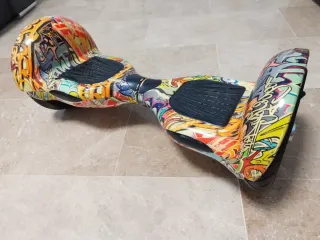 Hoverboard con diseño graffiti... Batería jodida