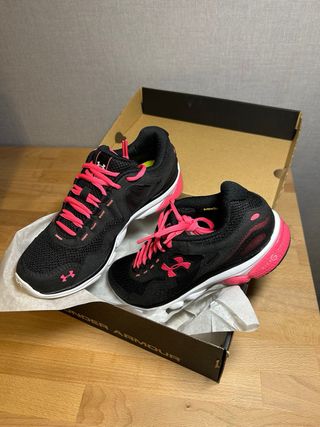 Zapatillas Under Armour Mujer Negras Rosas