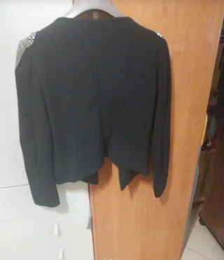 Giacca corta Cacharel con perline