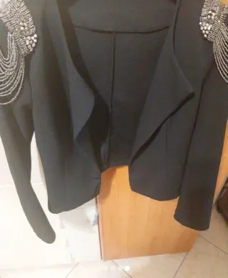 Giacca corta Cacharel con perline