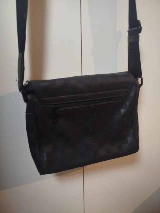 Bandolera Louis Vuitton Negra