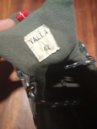 Zapatillas de monte talla 42