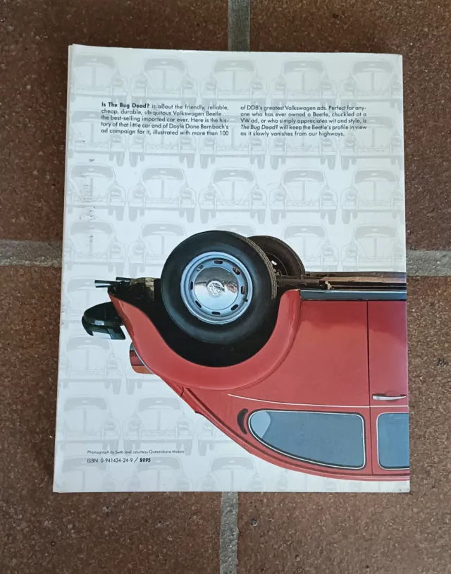 IS THE BUG DEAD? Libro sobre Volgswagen Escarabajo