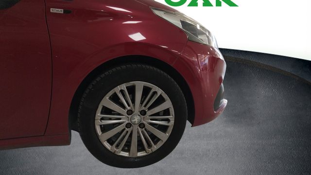 Peugeot 208 PureTech 82 Style 60 kW (82 CV)