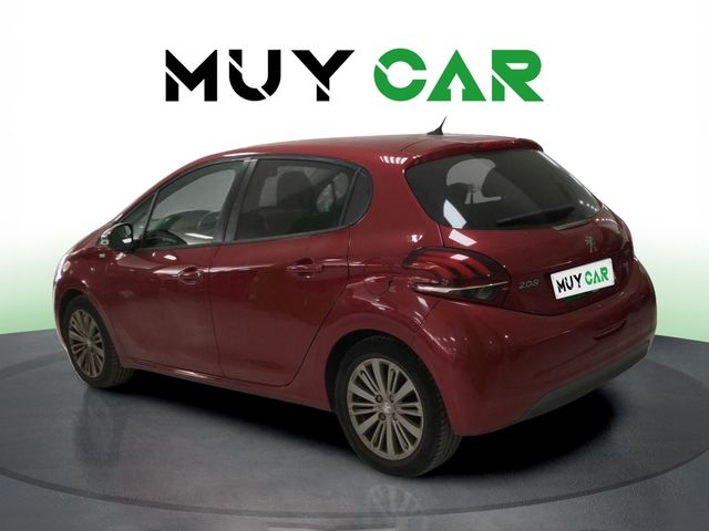 Peugeot 208 PureTech 82 Style 60 kW (82 CV)