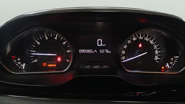 Peugeot 208 PureTech 82 Style 60 kW (82 CV)