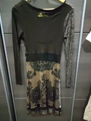 2 Vestidos sin estrenar beige y marrones con negro