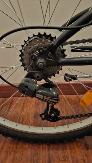 Bicicleta Montaña 26 pulgadas  Avigo como nueva