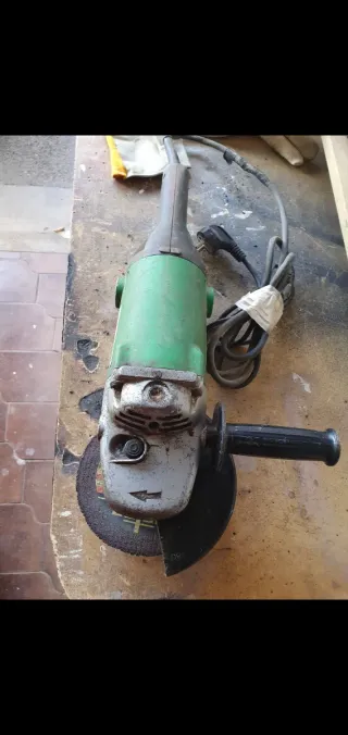 Amoladora Hitachi G18SH 180mm