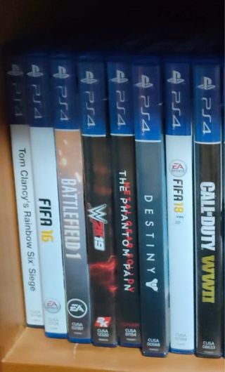PS4 1TB + 2 Mandos + 7 Juegos