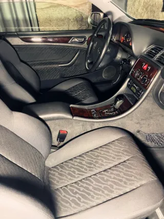 Mercedes-Benz  CLK 200k aut