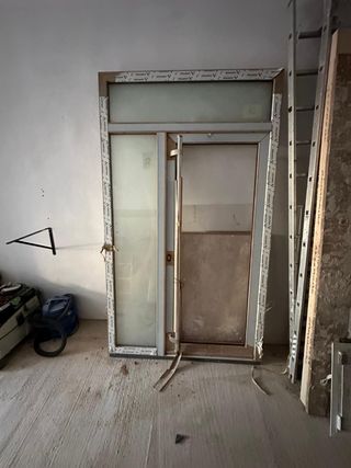 Puerta PVC Roble Vivienda