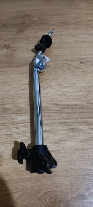 Brazo plato + abrazadera para rack