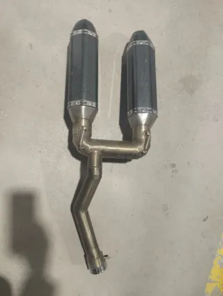 Escape Yamaha FZ600 2008 Doble Carbono