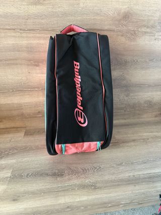 Paletero Bullpadel Flow Rosa y Turquesa