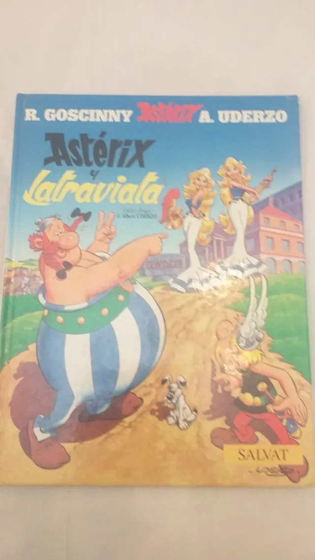 Astérix y Latraviata (Asterix) (Spanish Edition)