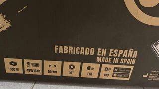 Monopatín , patinete eléctrico, nuevo en su caja