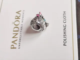 Charm Corazón Daisy de Disney Mamá Amor