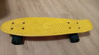 Patineta amarilla para niños