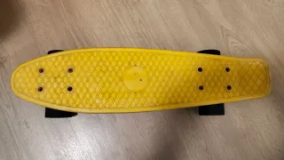 Patineta amarilla para niños
