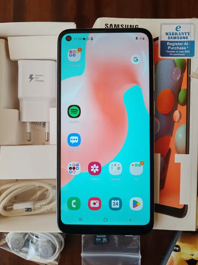 Samsung Galaxy A11 triple Camera